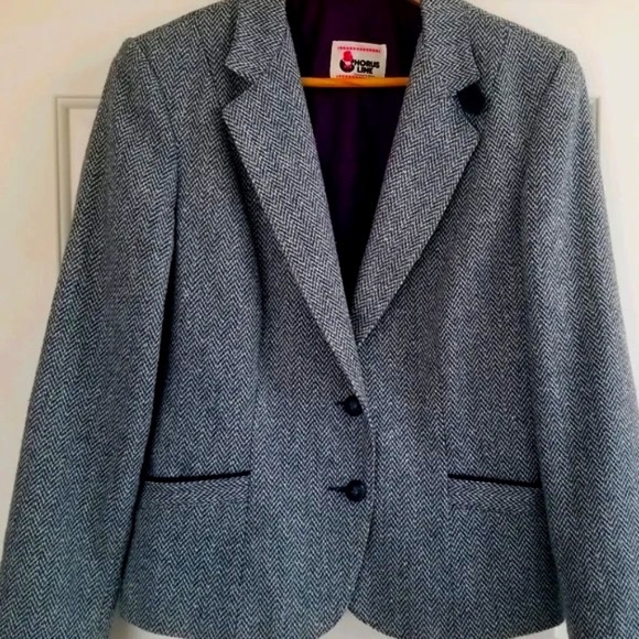 Wool blend blazer, Gorgeous blue with dark blue suede detailing - Picture 1 of 10